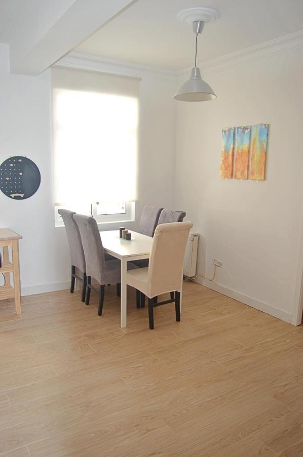 Apartamento En Centro De Ferrol Esterno foto